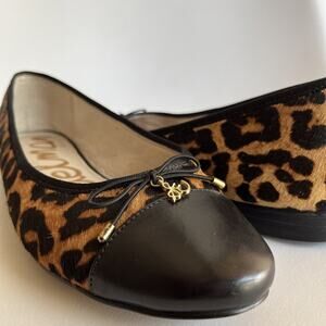 Sam Edelman Leopard Print Calf Hair Ballet Flats Women's 8.5 Bow Charm Detail
